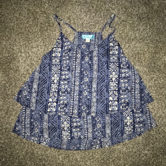 Francesca's Collections Tops - Tank top blouse